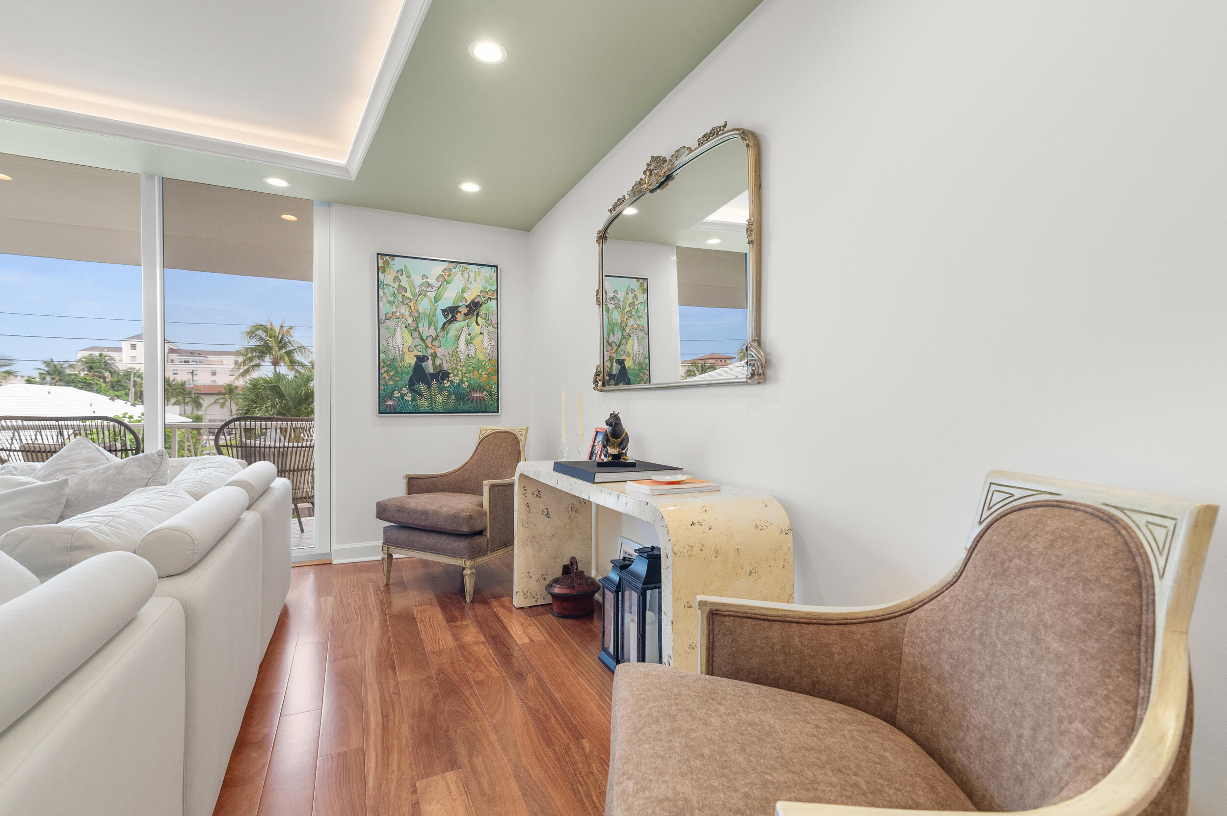 EVERGLADES PLAZA CONDO - Residential