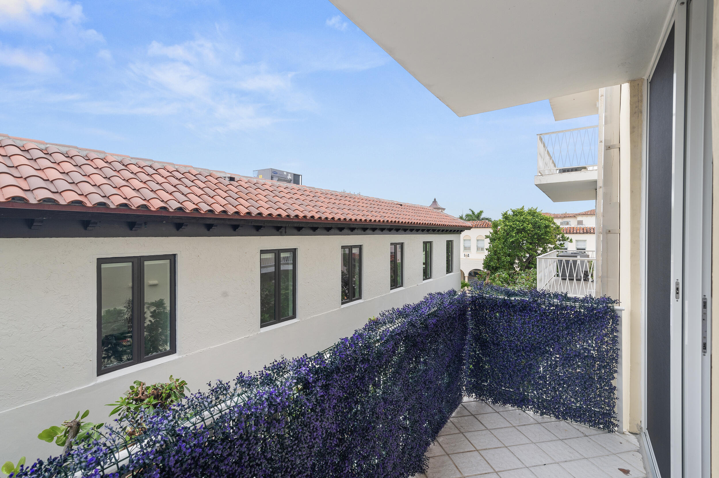 EVERGLADES PLAZA CONDO - Residential