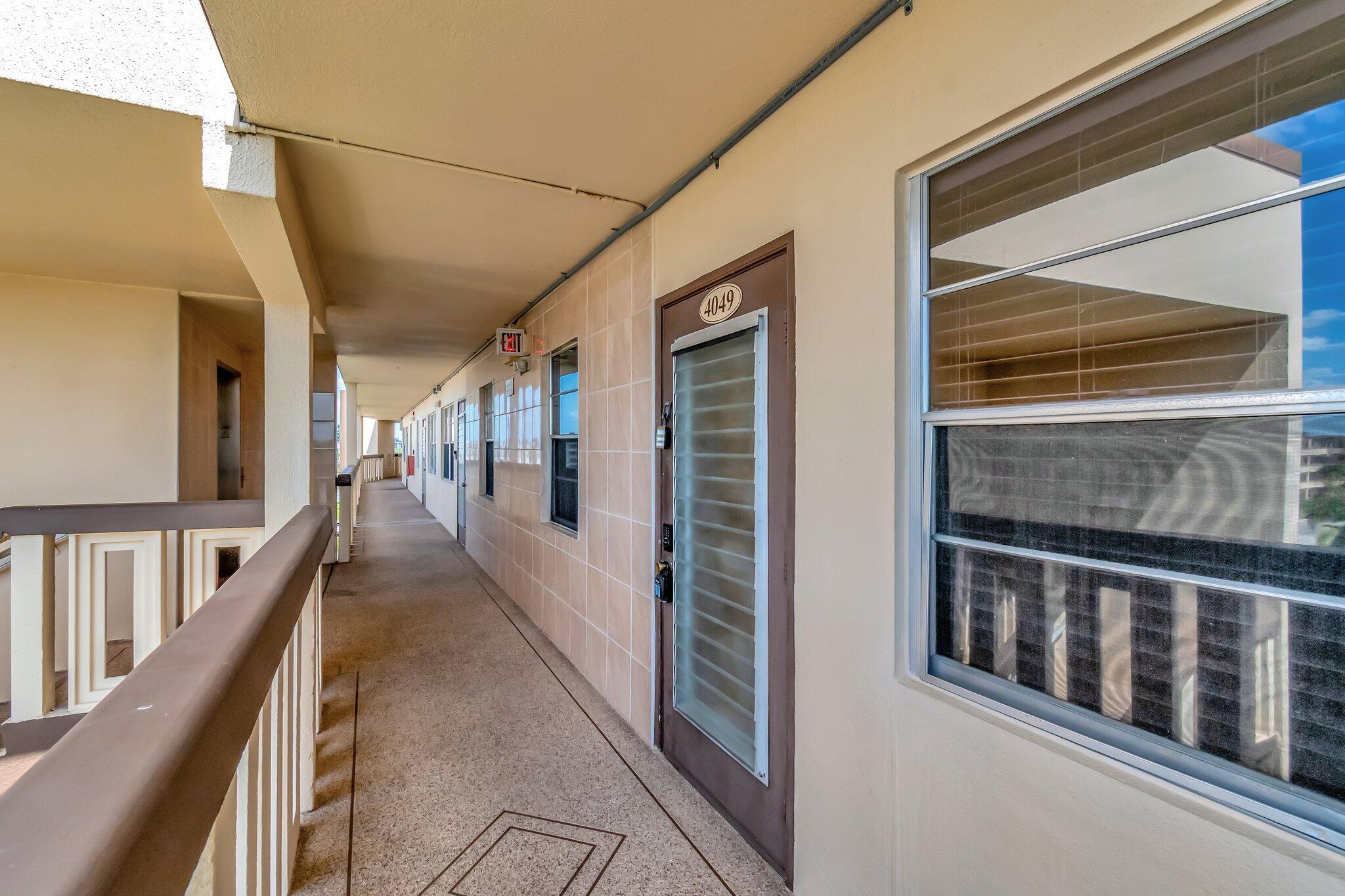 4049 Wolverton C