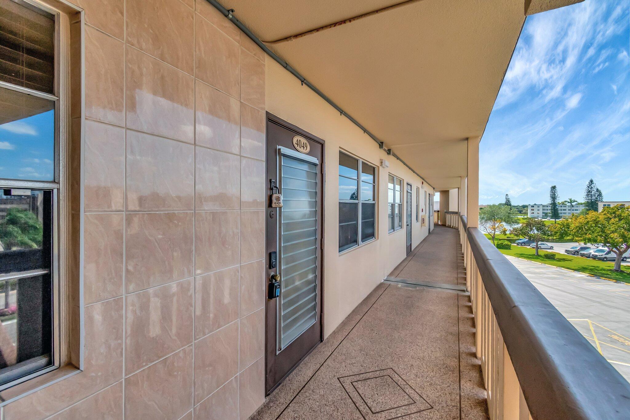 4049 Wolverton C