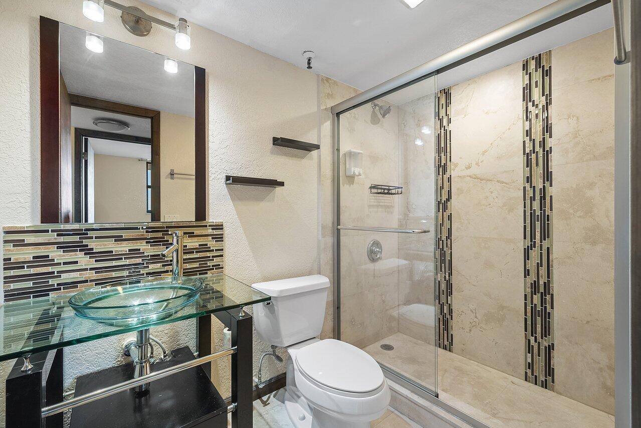 DEER CREEK COUNTRY CLUB - Residential