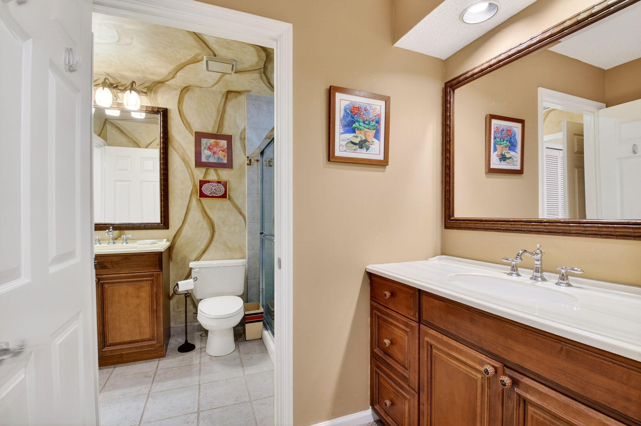 TOWN PLACE CLUB VILLAS - Residential