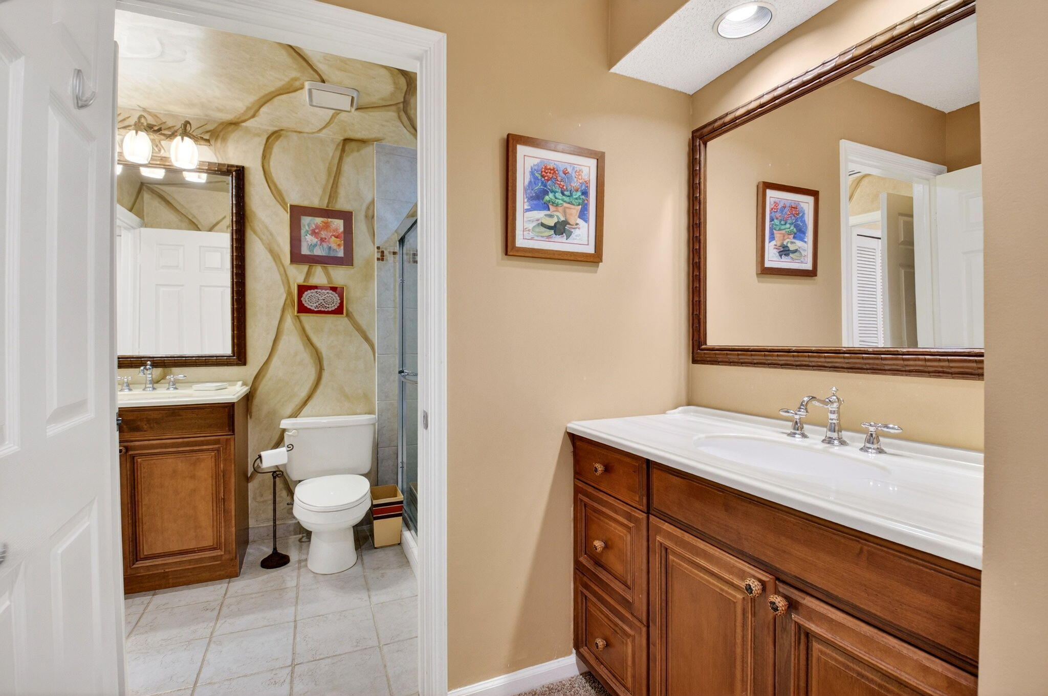 TOWN PLACE CLUB VILLAS - Residential