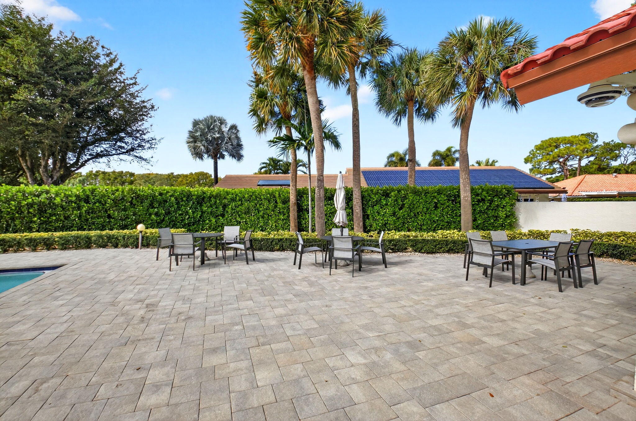 TOWN PLACE CLUB VILLAS - Residential