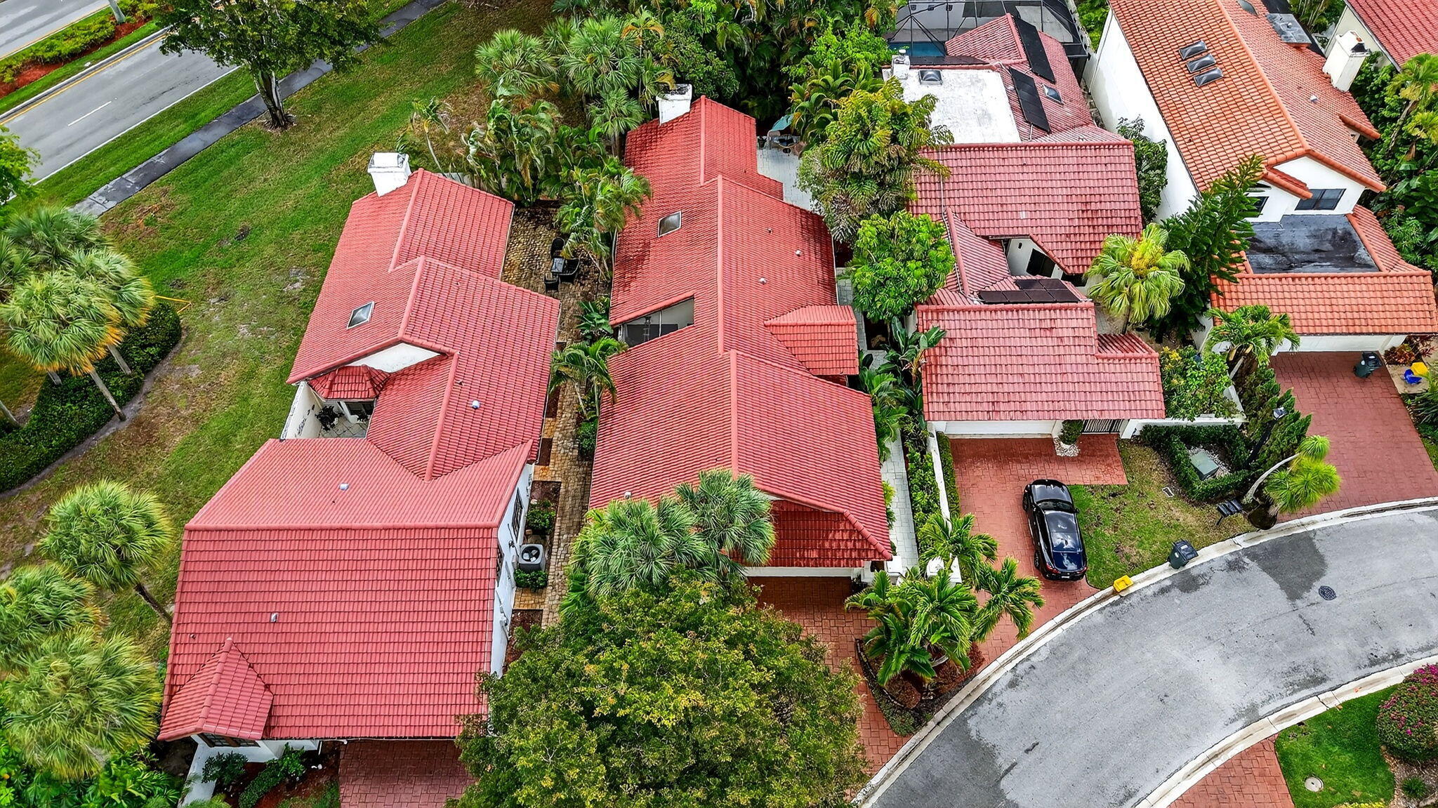 TOWN PLACE CLUB VILLAS - Residential