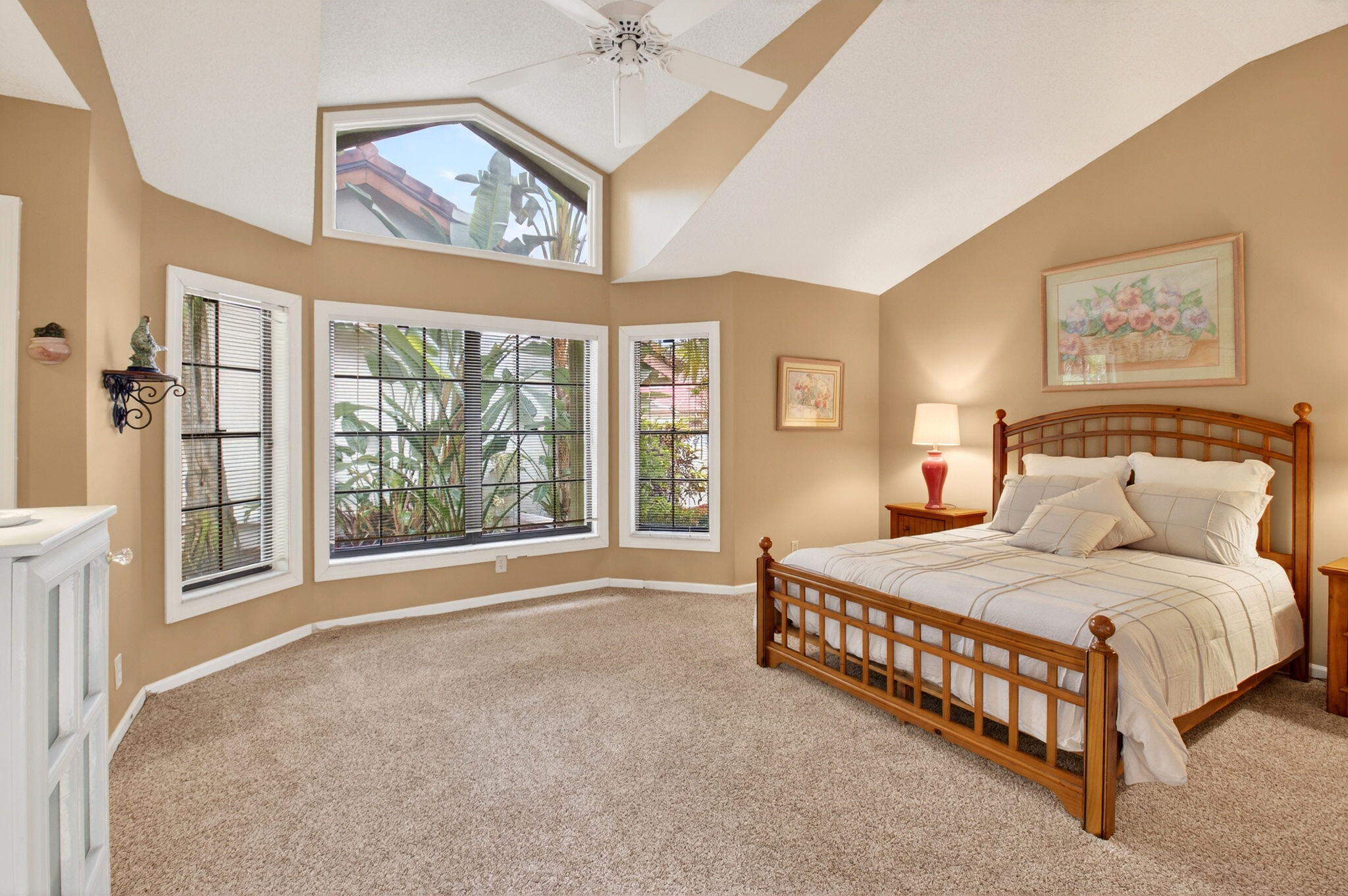 TOWN PLACE CLUB VILLAS - Residential