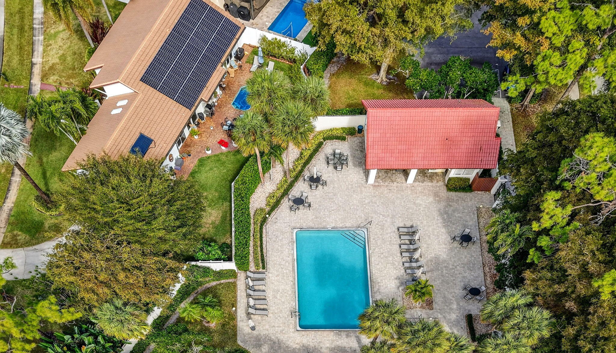 TOWN PLACE CLUB VILLAS - Residential