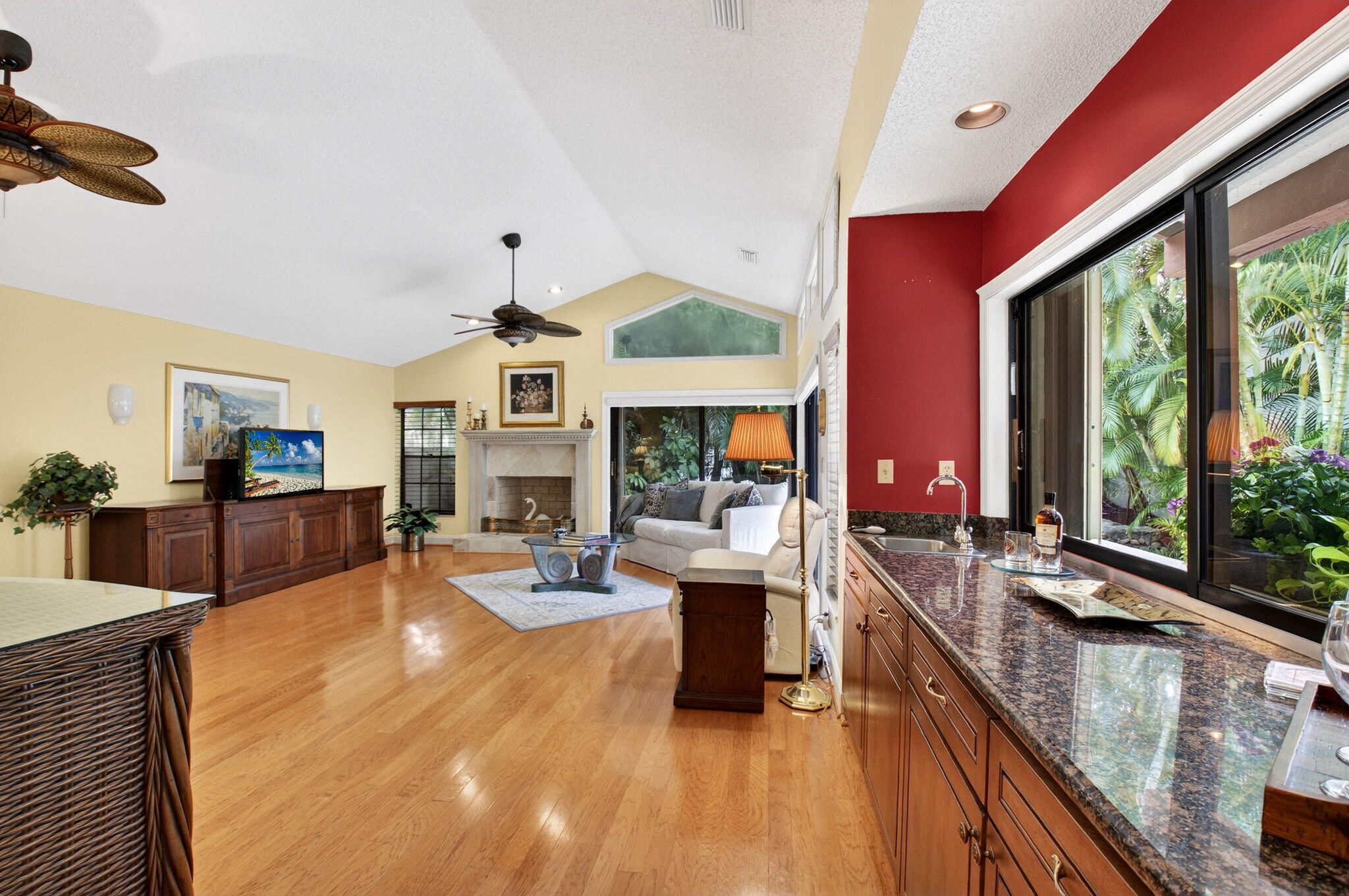 TOWN PLACE CLUB VILLAS - Residential