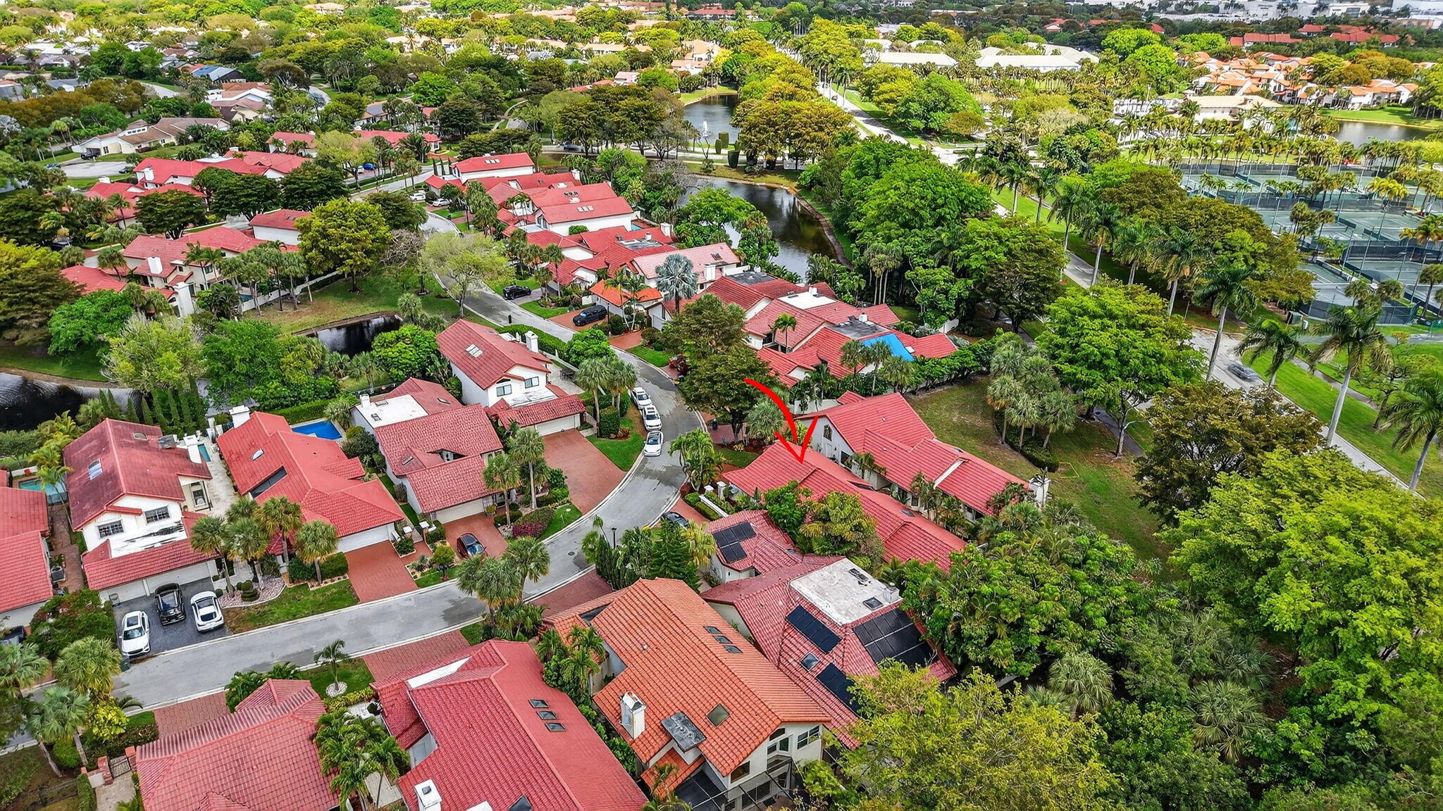 TOWN PLACE CLUB VILLAS - Residential