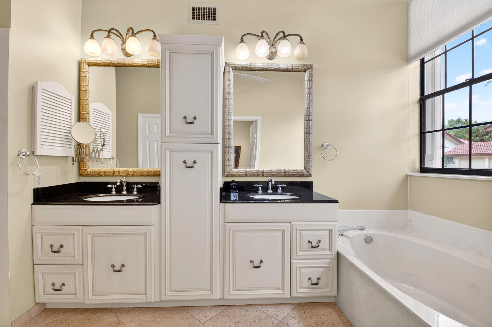 TOWN PLACE CLUB VILLAS - Residential