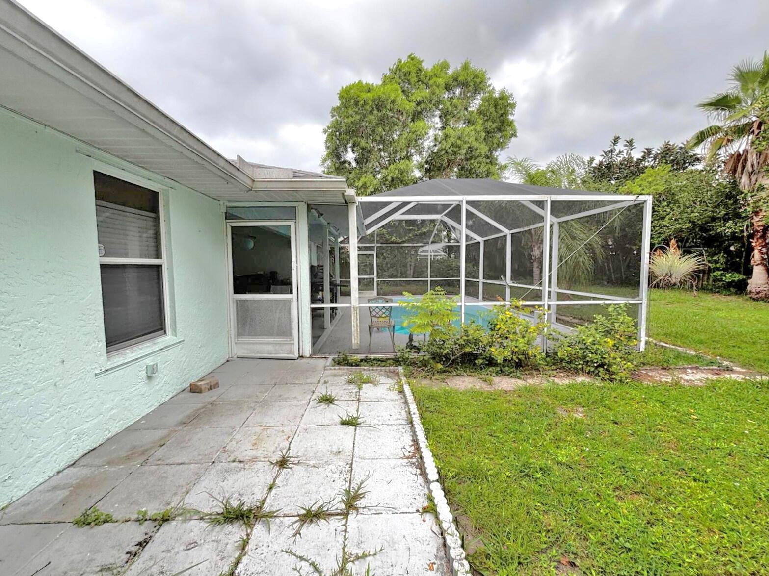 4302 SW Appleseed Road
