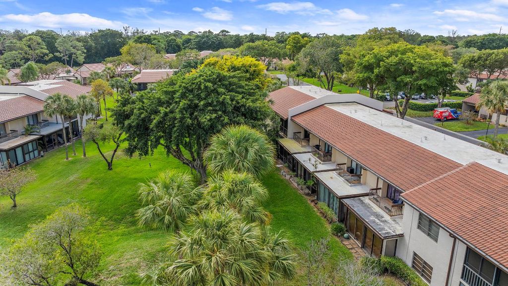Photo of 21785 Cypress Drive #46i, Boca Raton, FL 33433 (MLS # R11062106)