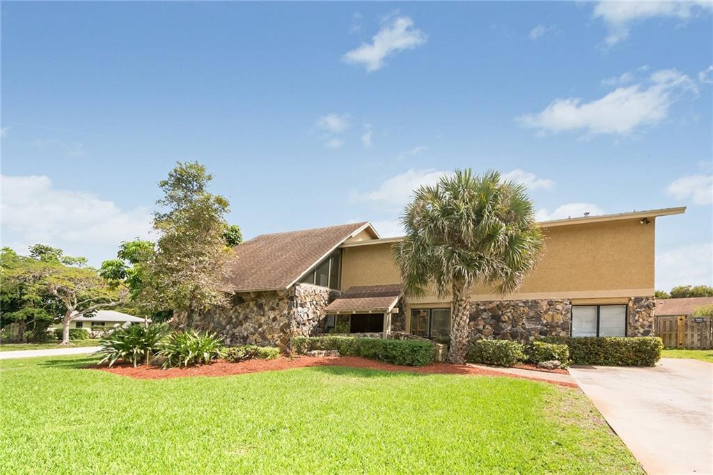 Jacaranda Country Cl - Residential