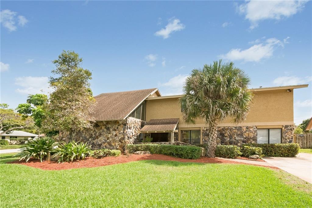 Jacaranda Country Cl - Residential