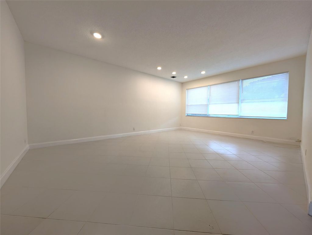 Photo of 10836 Morningstar Dr, Hollywood, FL 33026 (MLS # F10507657)