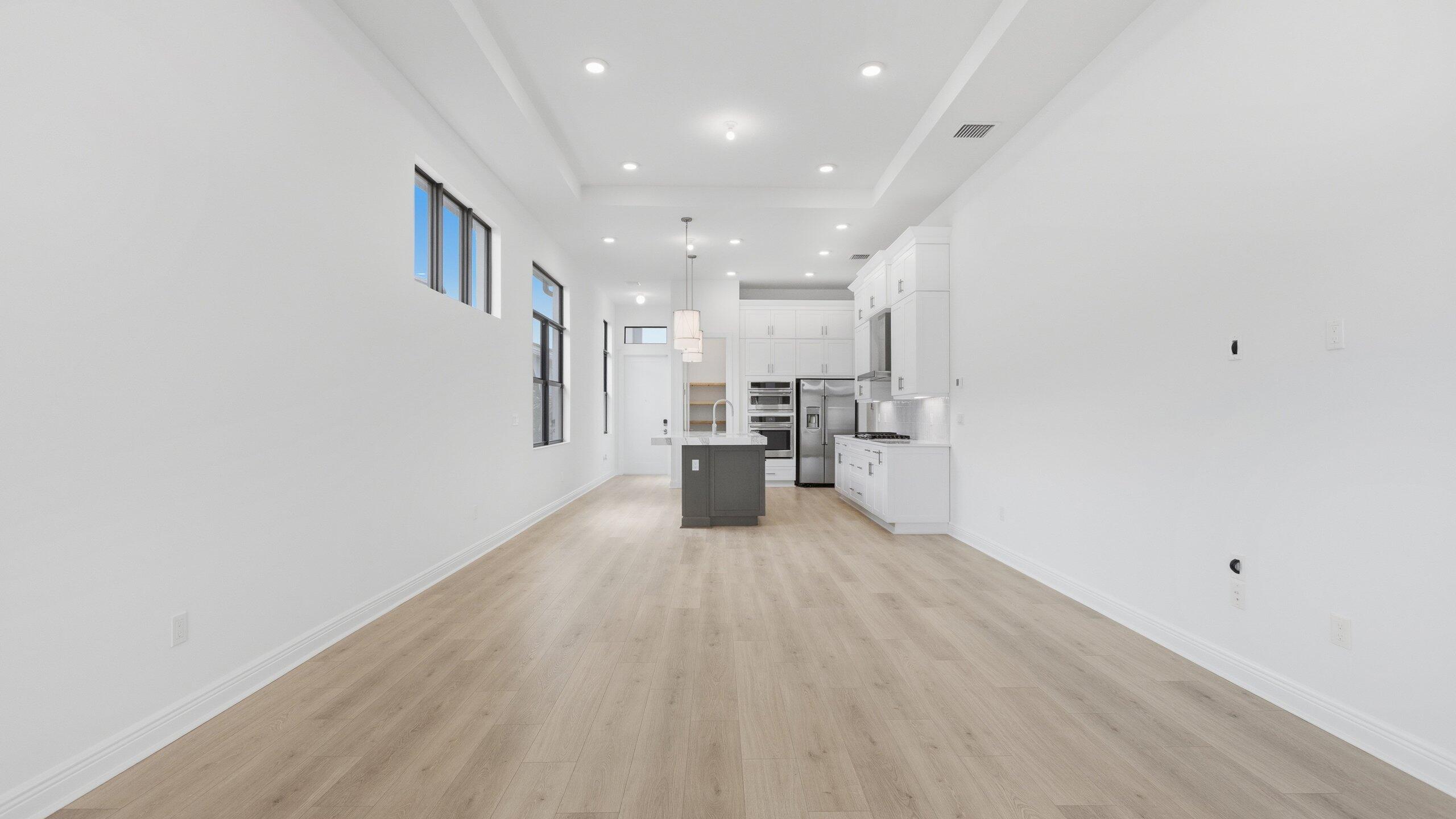 CRESSWIND PALM BEACH - Residential