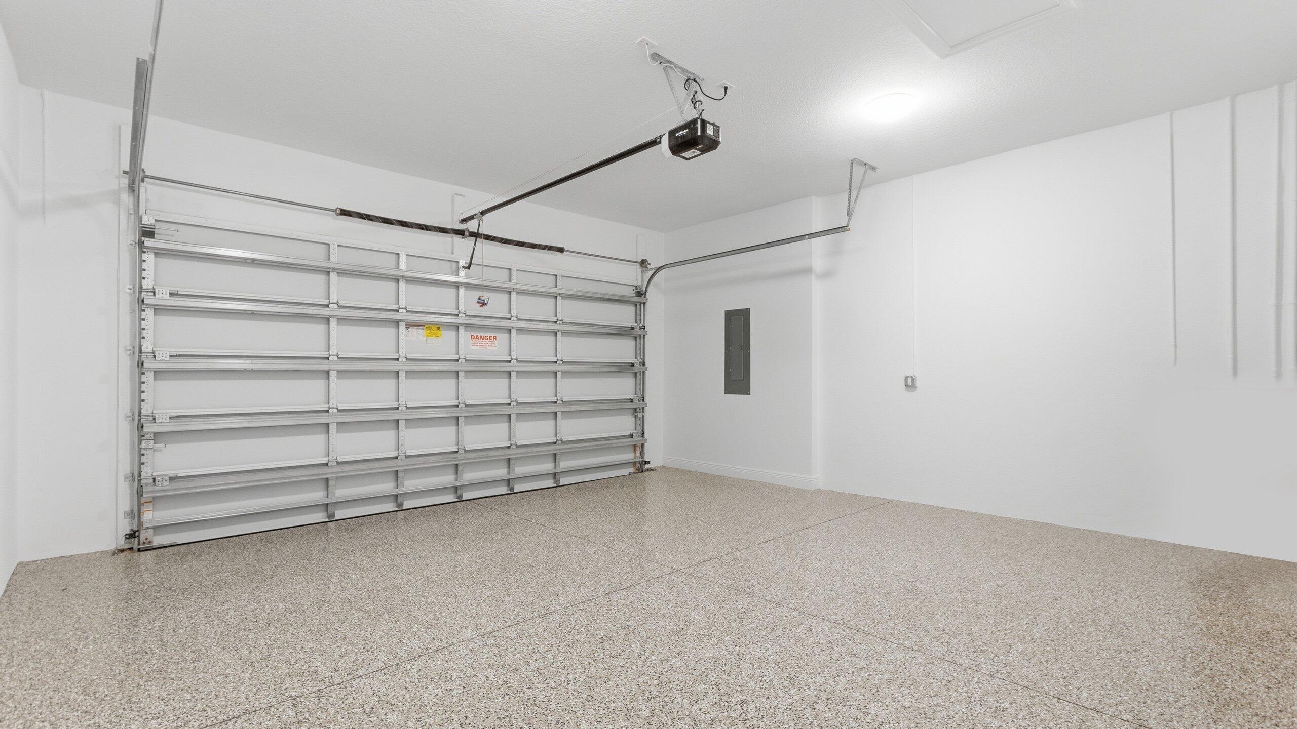 CRESSWIND PALM BEACH - Residential