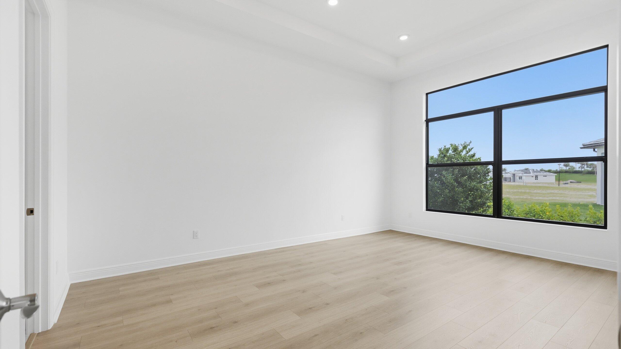 CRESSWIND PALM BEACH - Residential