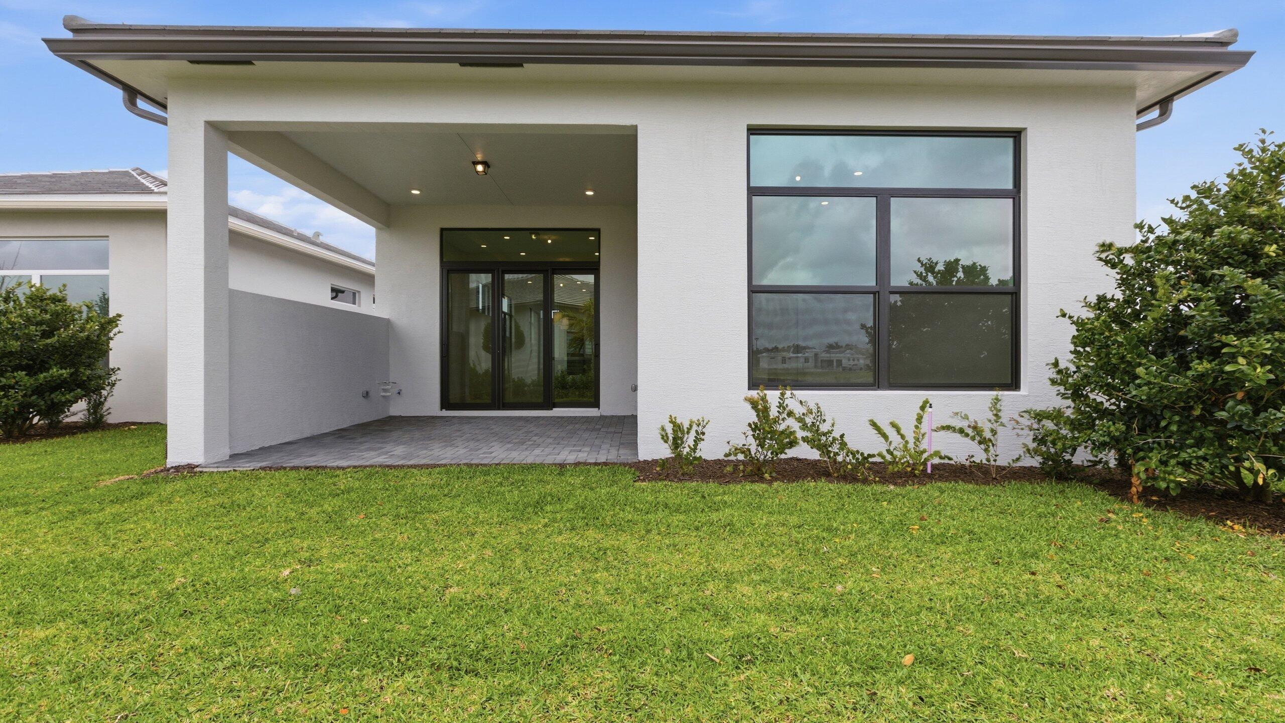 CRESSWIND PALM BEACH - Residential