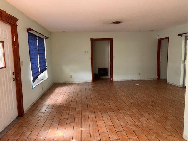 1951 NW 36th St