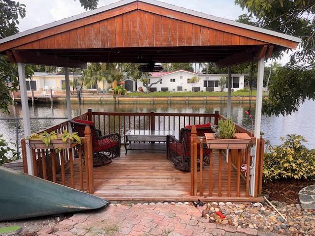 1951 NW 36th St