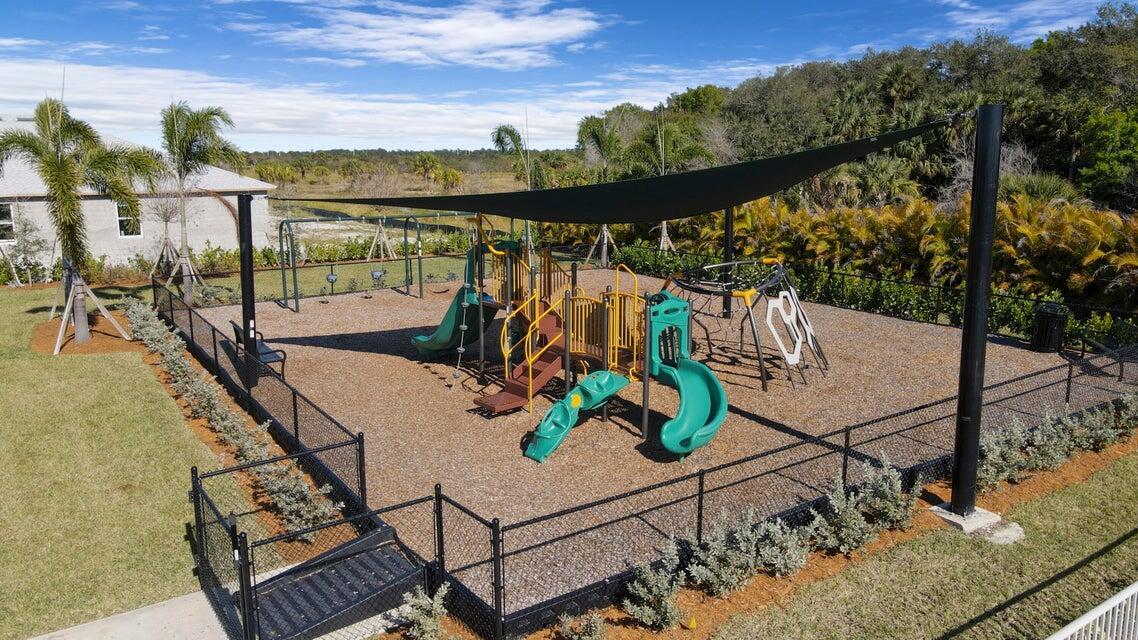 PULTE AT TRADITION PHASE - Residential