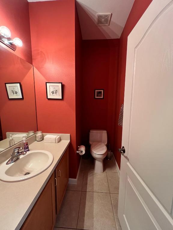 VICTORIA GROVES - Residential Lease