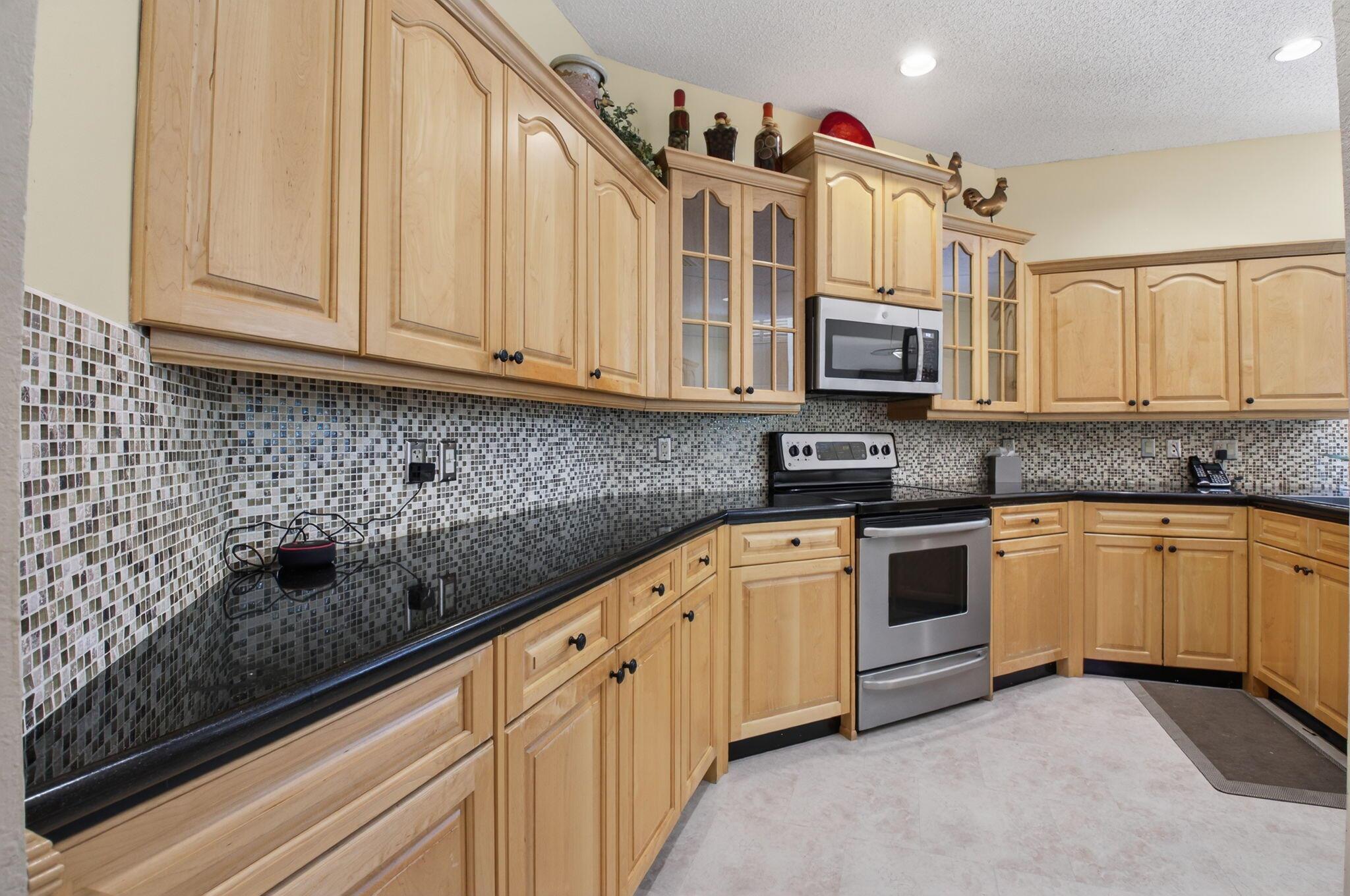 OAK RUN OF ARVIDA COUNTRY - Residential