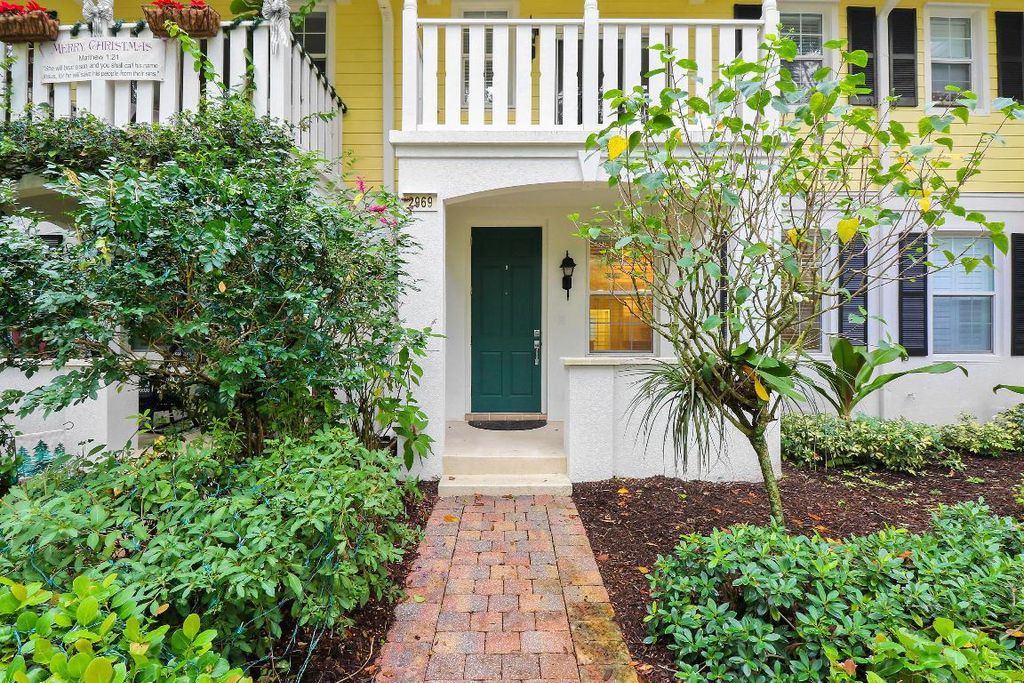 Photo of 2969 E Community Drive, Jupiter, FL 33458 (MLS # R10927608)