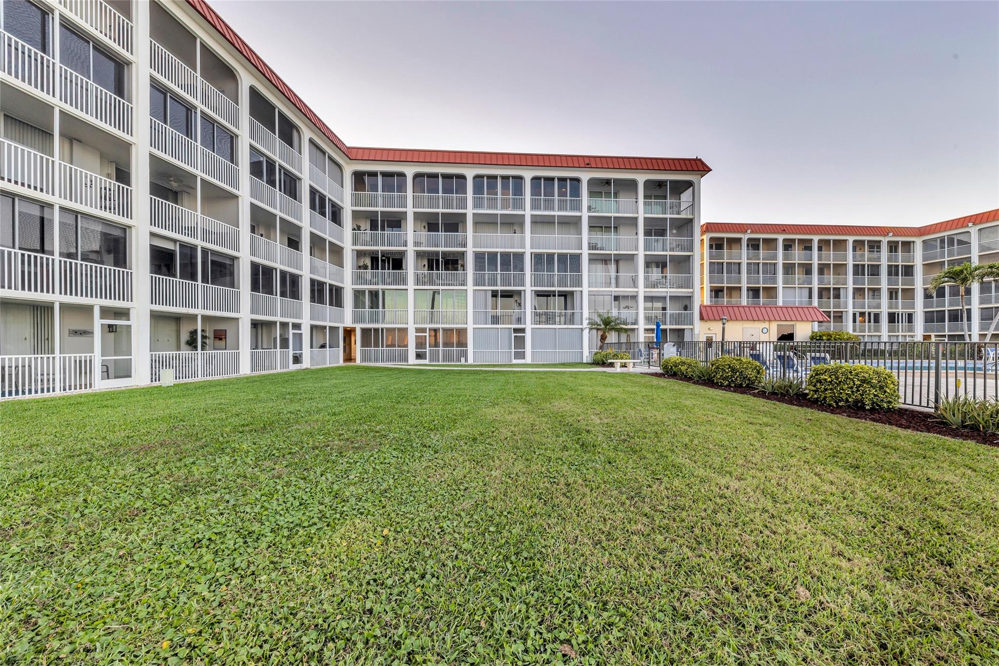 100 Paradise Harbour Blvd 502