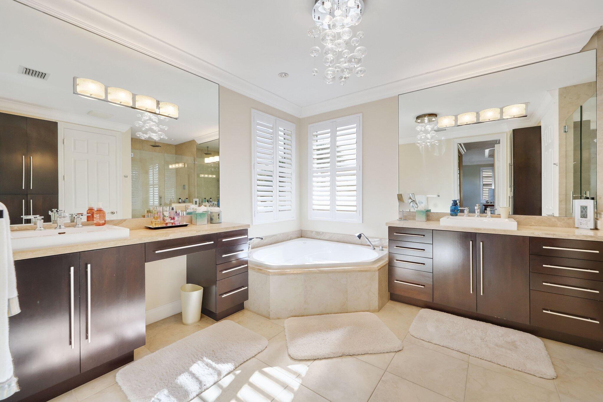 Saturnia - Residential