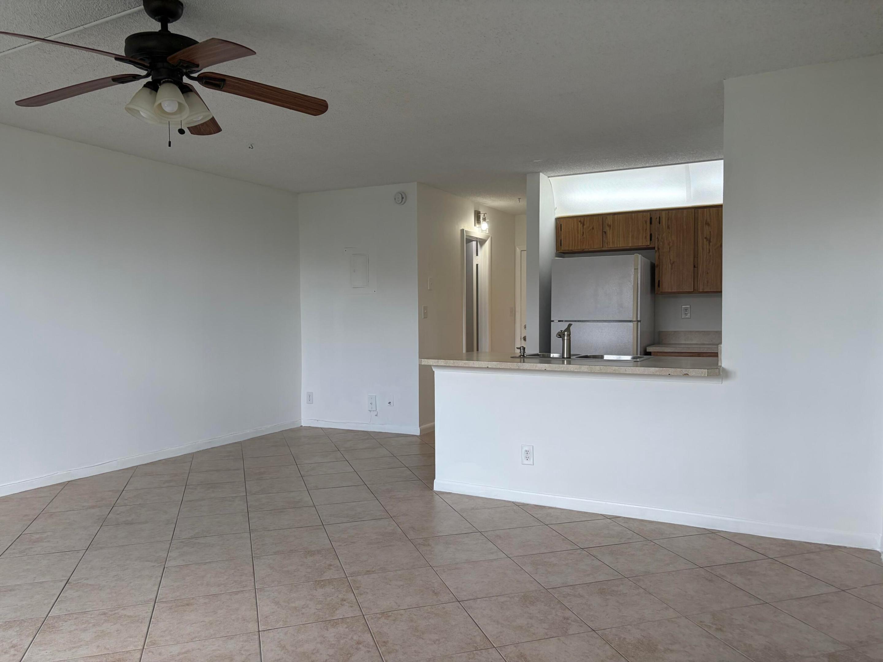2771 Riverside Drive 412-a