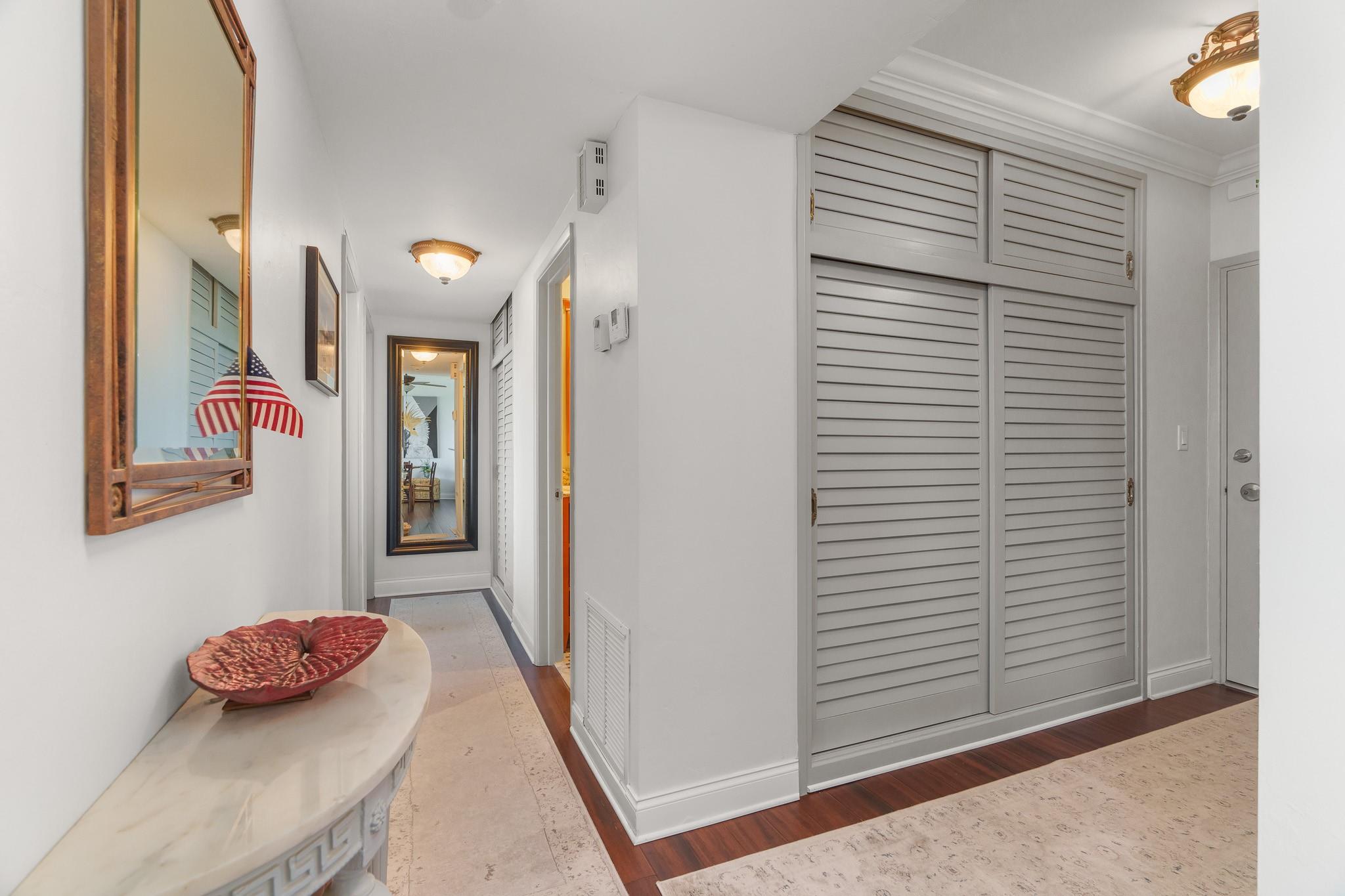 Coral Ridge Towers North - Residential