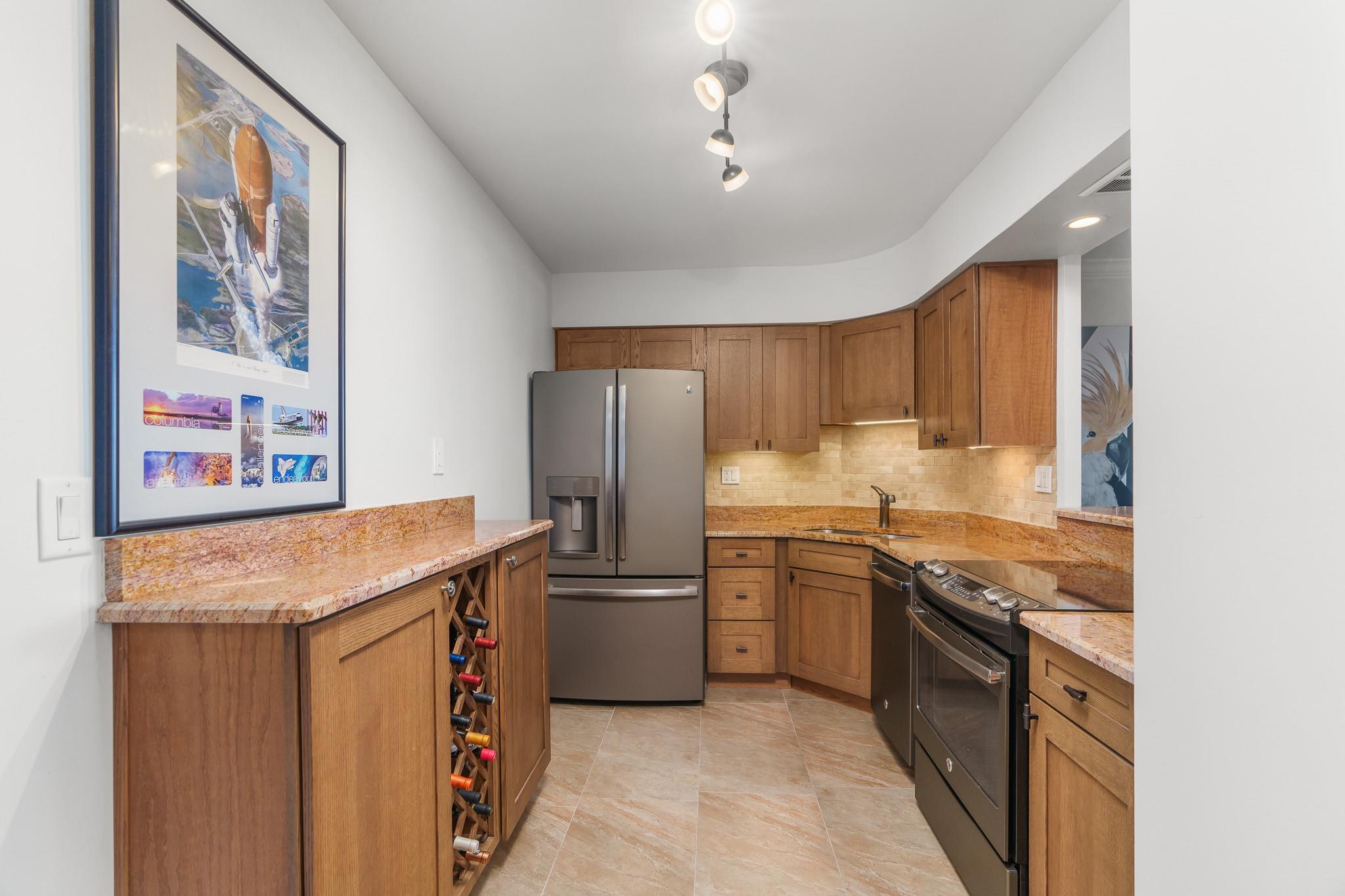 Coral Ridge Towers North - Residential