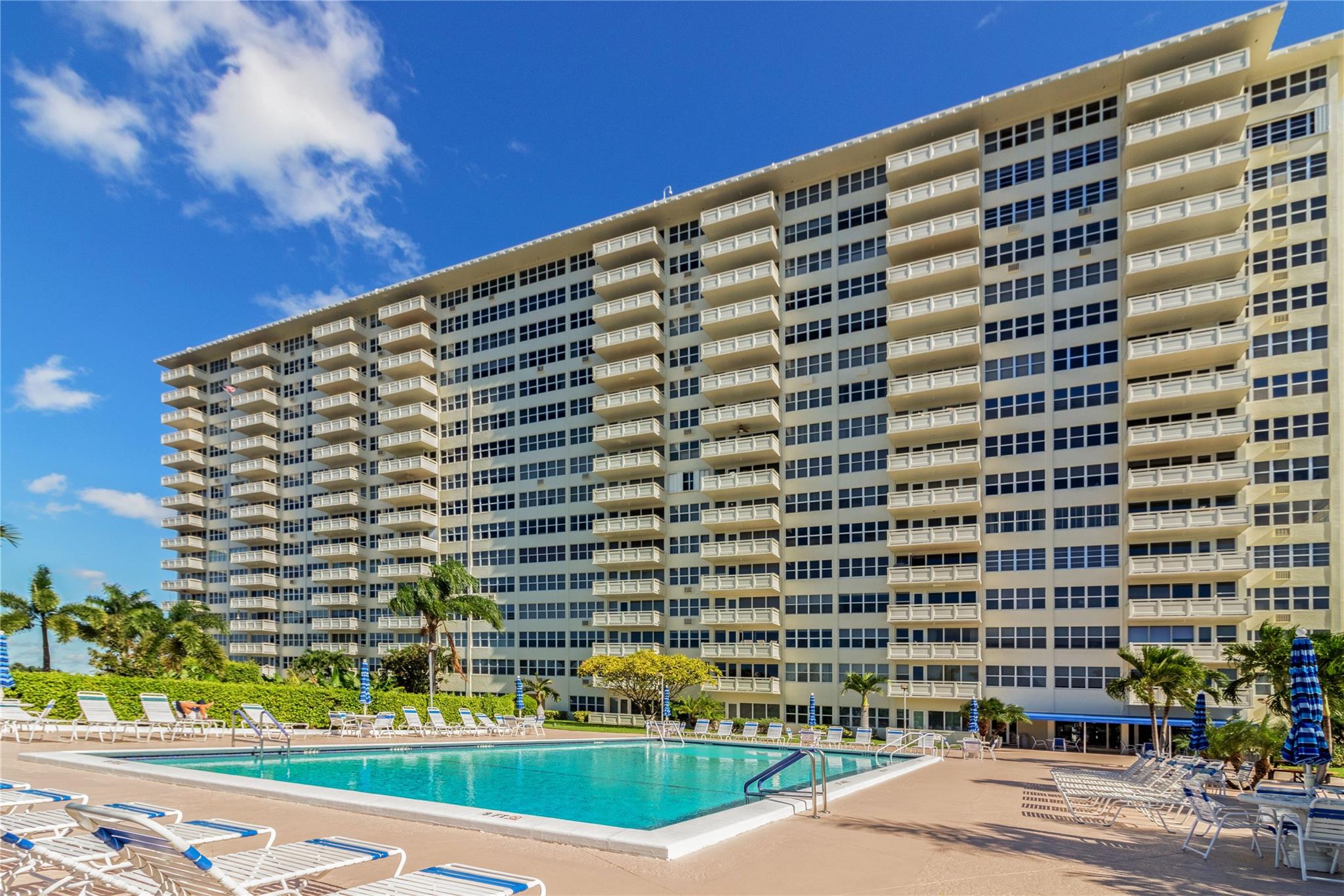 Coral Ridge Towers North - Residential