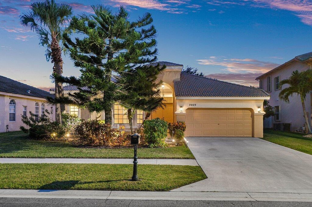 Photo of 7469 Greenville Circle, Lake Worth, FL 33467 (MLS # R10918154)