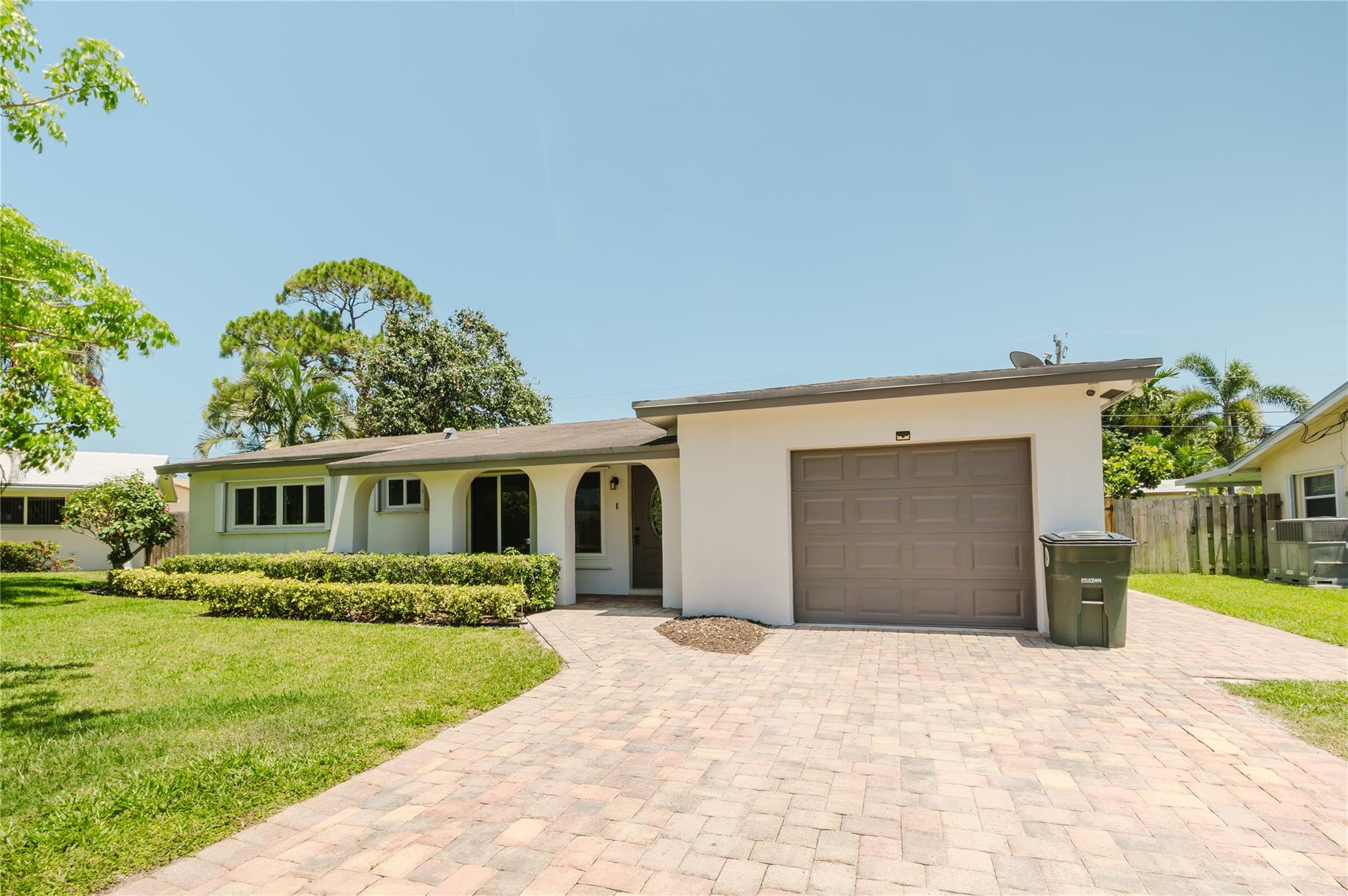 4998 NW 3rd Ter