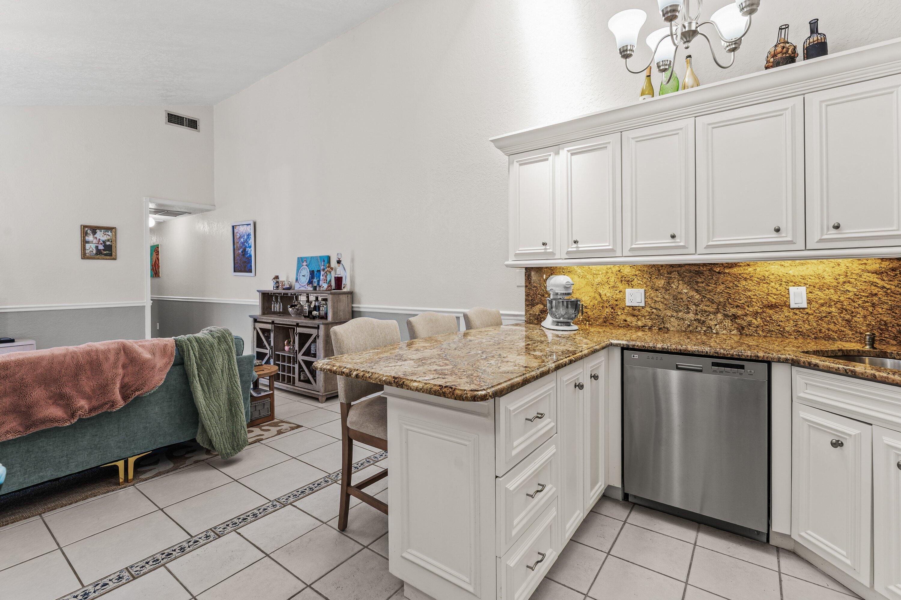 WESTWOOD GARDENS 1 - Residential