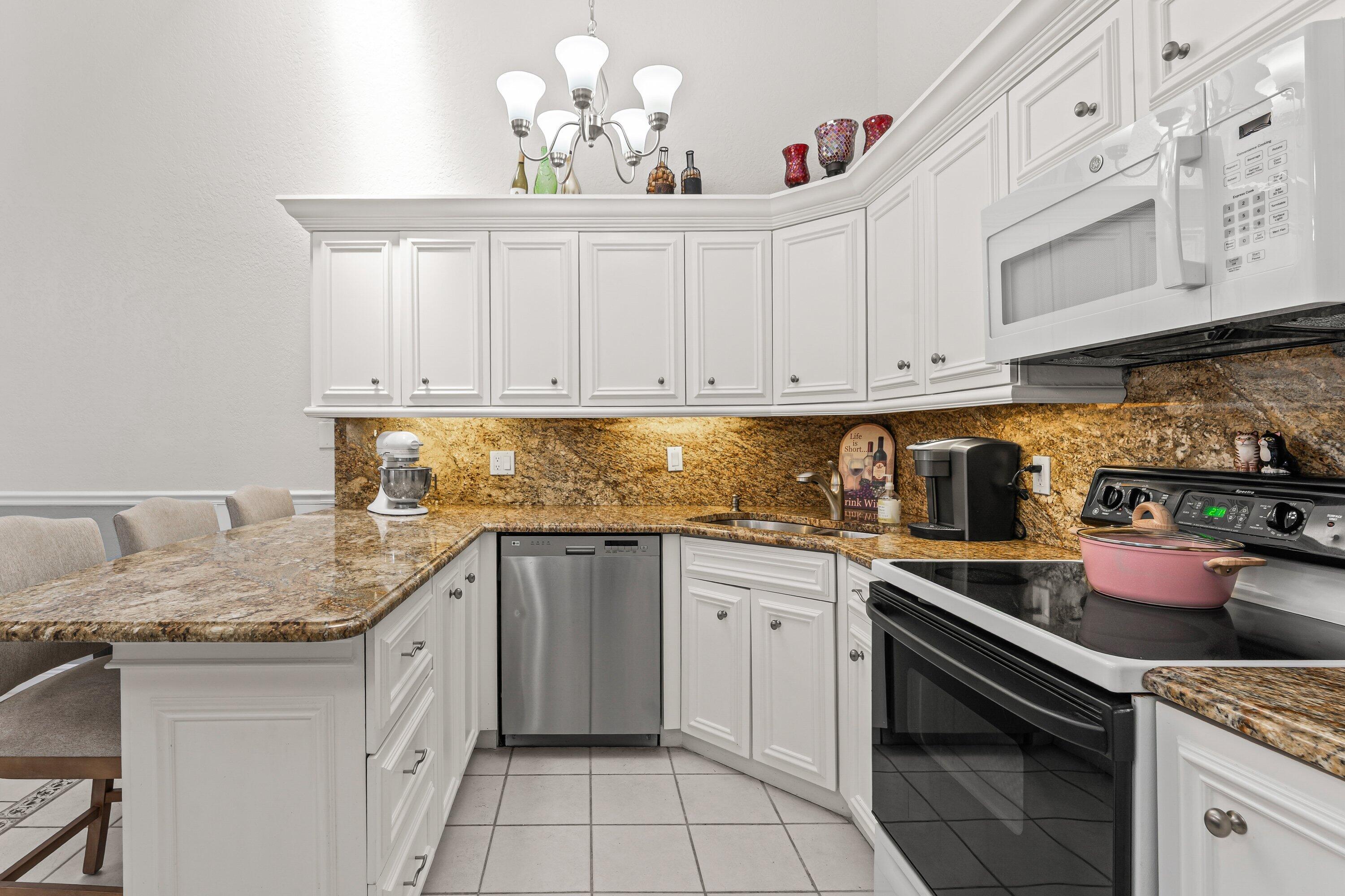 WESTWOOD GARDENS 1 - Residential