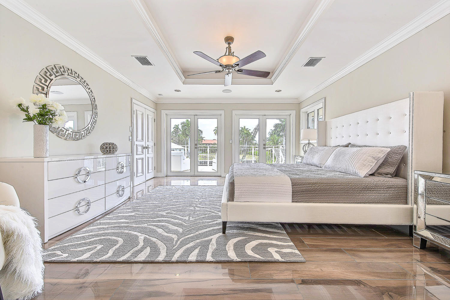 SANTA BARBARA SHORES - Residential