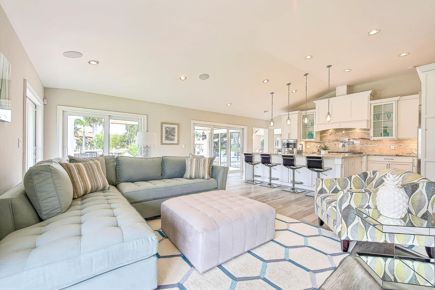 SANTA BARBARA SHORES - Residential