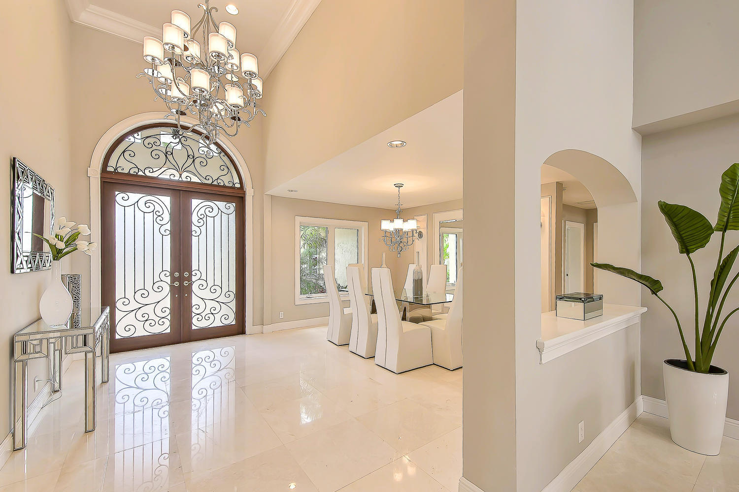 SANTA BARBARA SHORES - Residential