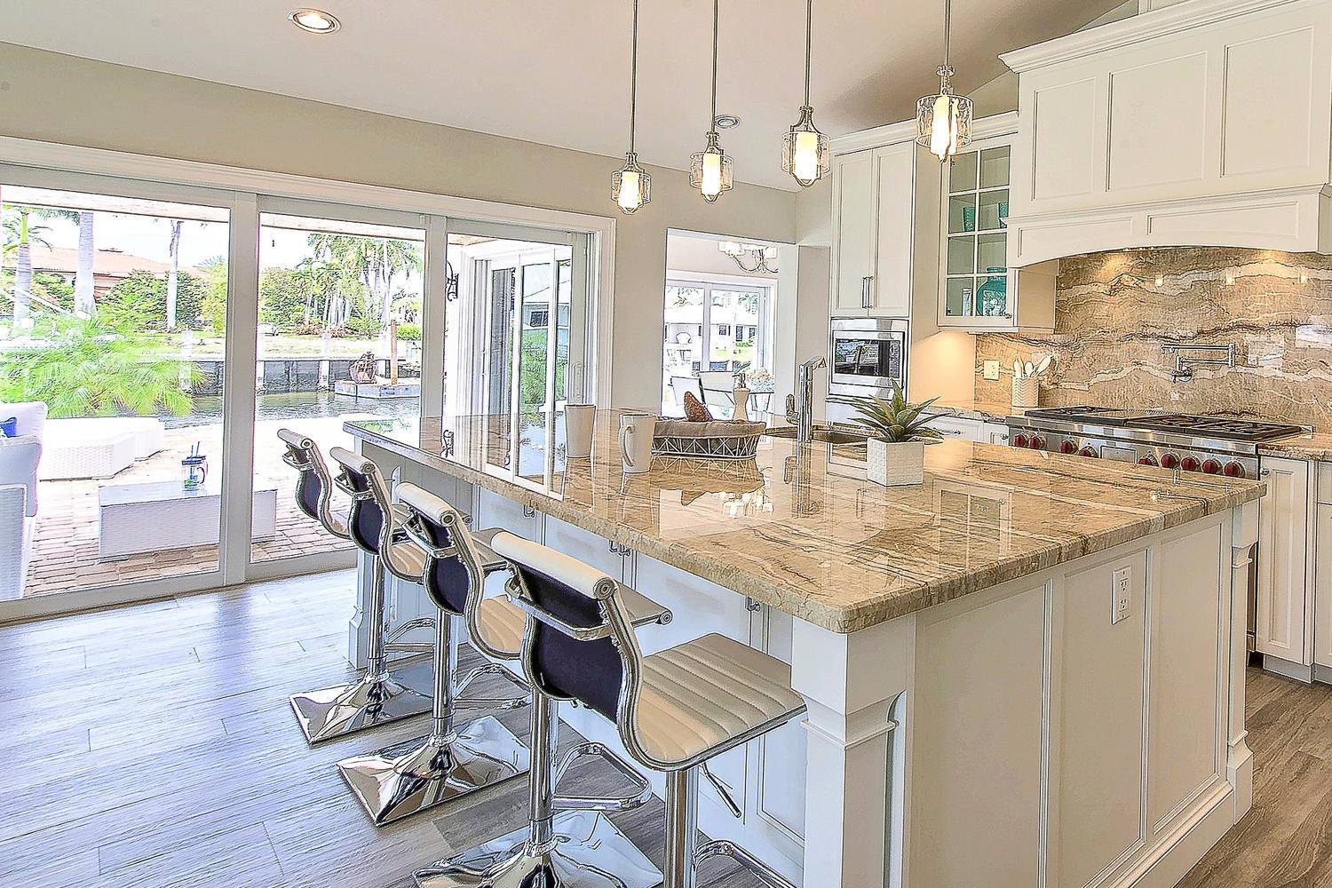 SANTA BARBARA SHORES - Residential