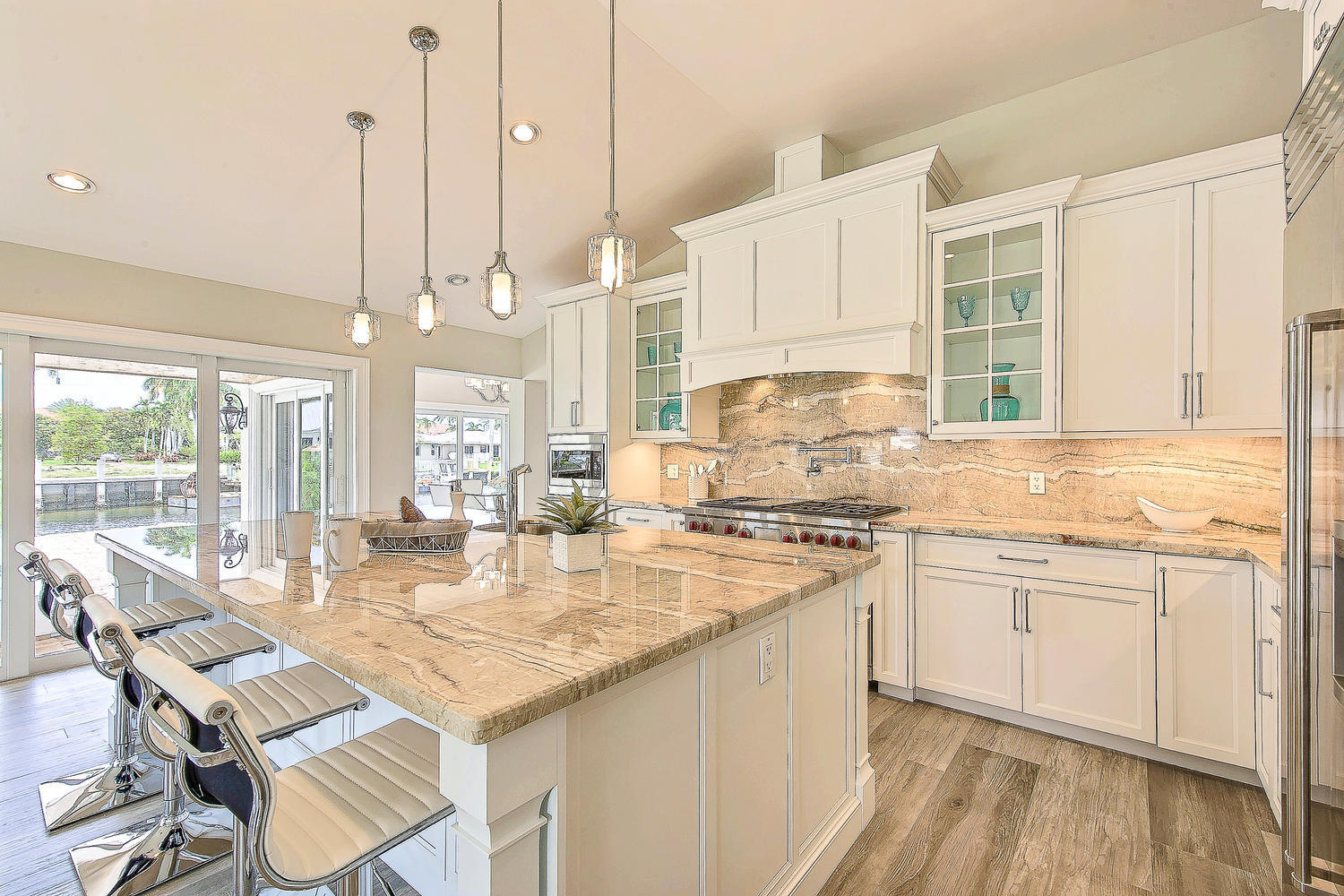 SANTA BARBARA SHORES - Residential