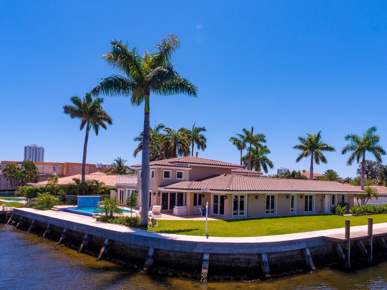 SANTA BARBARA SHORES - Residential