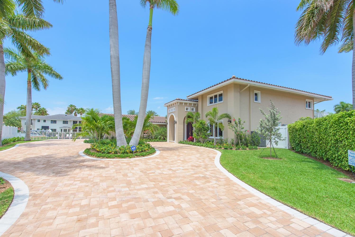 SANTA BARBARA SHORES - Residential