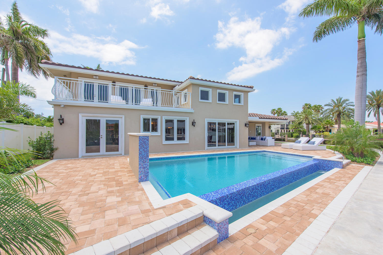 SANTA BARBARA SHORES - Residential