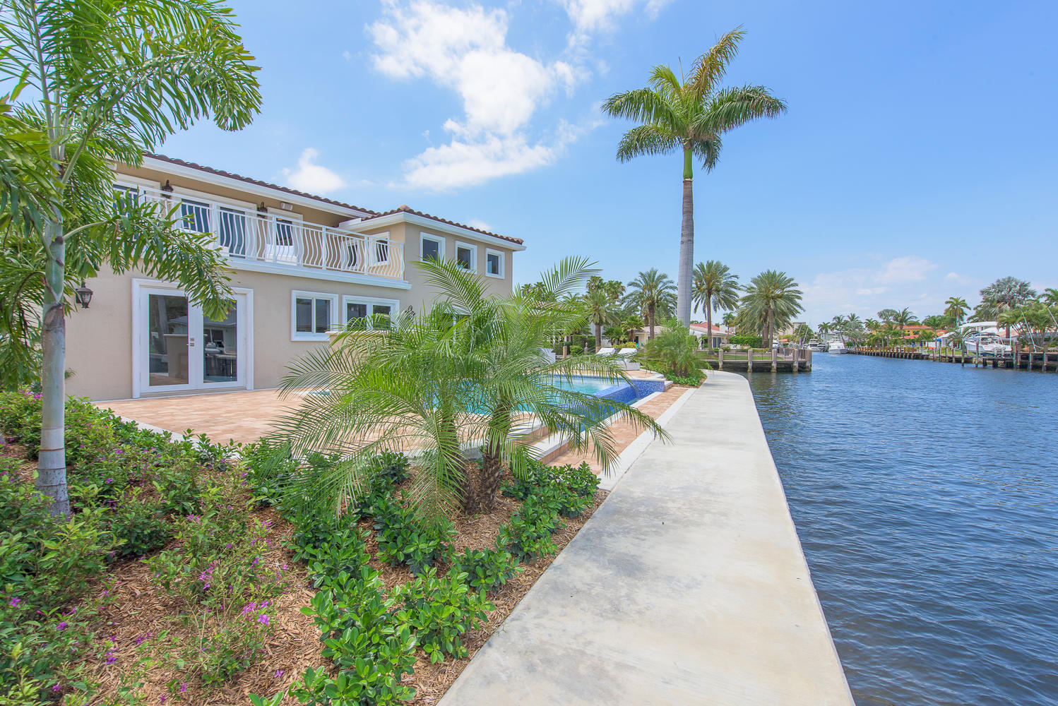 SANTA BARBARA SHORES - Residential