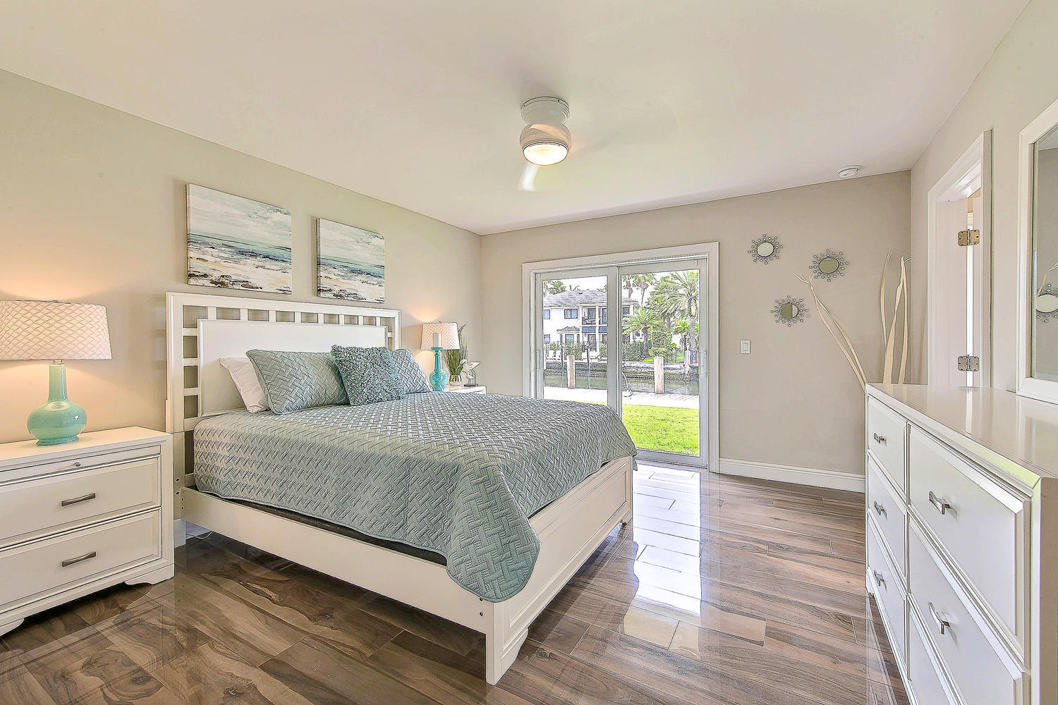 SANTA BARBARA SHORES - Residential