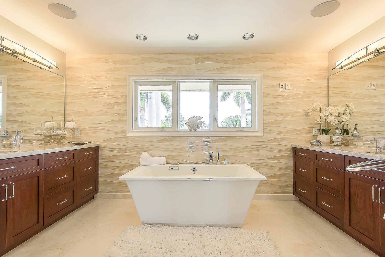 SANTA BARBARA SHORES - Residential